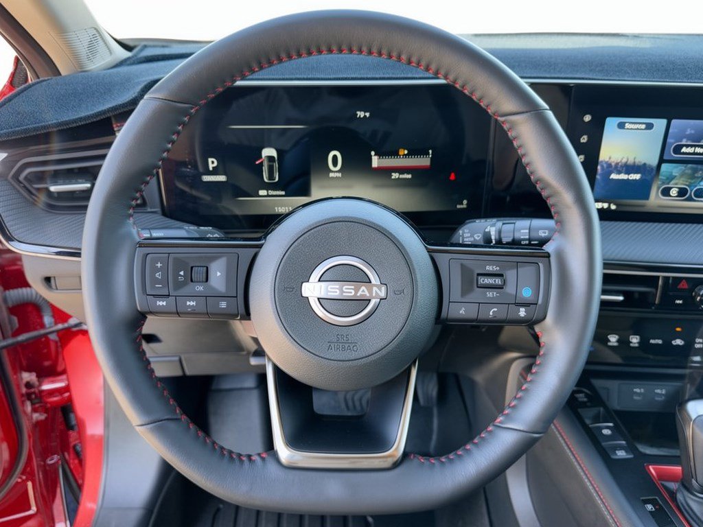 Used 2025 Nissan Kicks SR w/ SR Premium Package AWD/4WD image 10