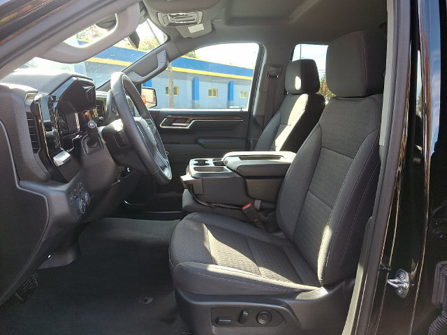 Used 2023 Chevrolet Silverado 1500 LT AWD/4WD image 15