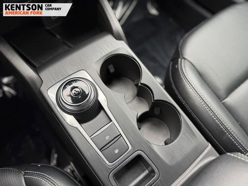 Used 2025 Ford Escape Platinum image 28