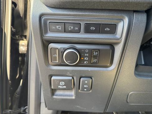 Used 2023 Ford F150 Lightning Lariat image 24