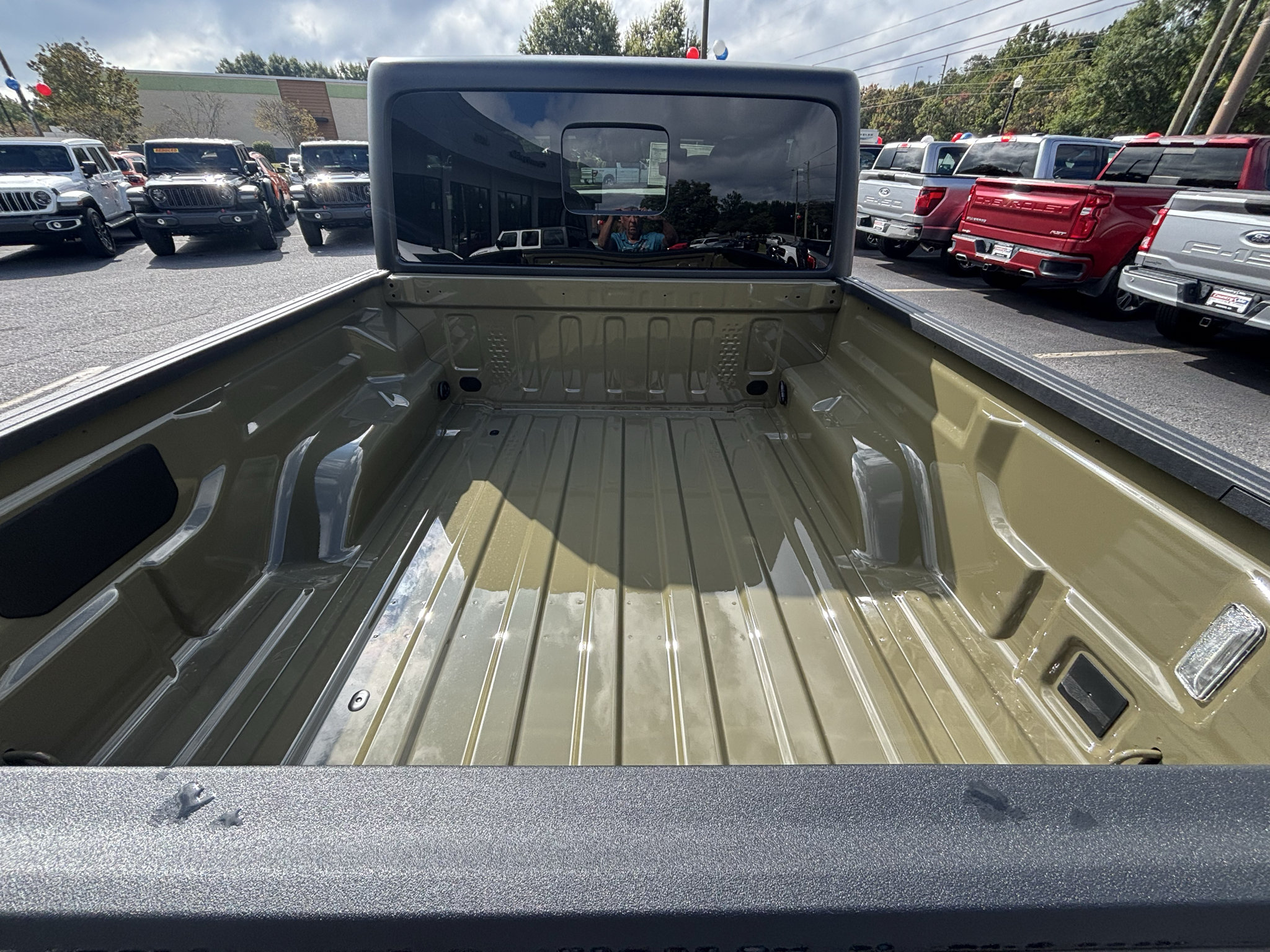New 2027 Jeep Gladiator Sport AWD/4WD image 8
