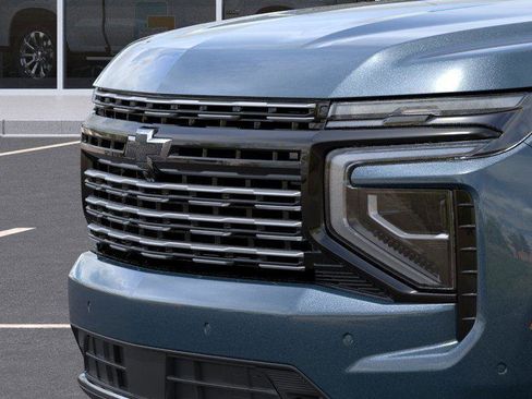 New 2026 Chevrolet Suburban High Country image 13