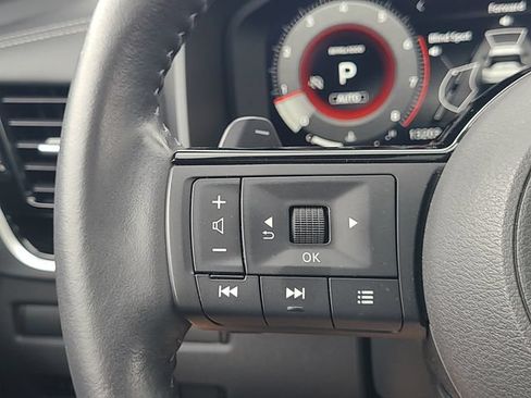 Used 2024 Nissan Rogue SL w/ SL Premium Package AWD/4WD image 18