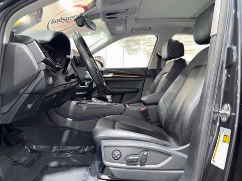 Used 2019 Audi Q5 2.0T Premium Plus w/ Premium Plus Package AWD/4WD image 50