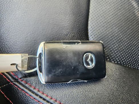 Used 2023 MAZDA CX-5 Carbon Edition image 39