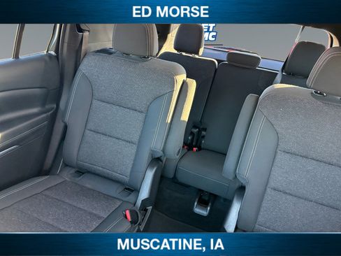 Certified 2025 Chevrolet Traverse LT image 17