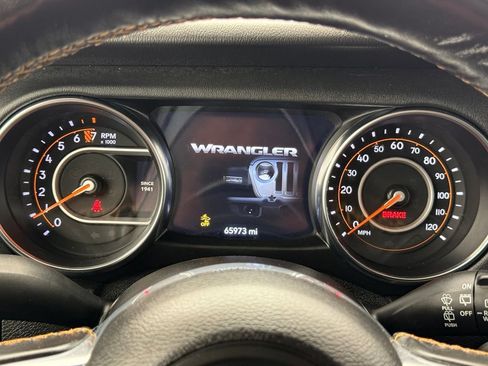 Used 2021 Jeep Wrangler Unlimited Sahara AWD/4WD image 40