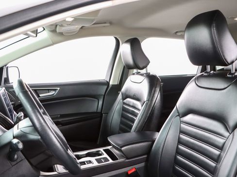 Used 2024 Ford Edge SEL image 23