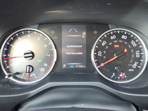 Used 2021 Toyota RAV4 XLE Premium FWD image 20