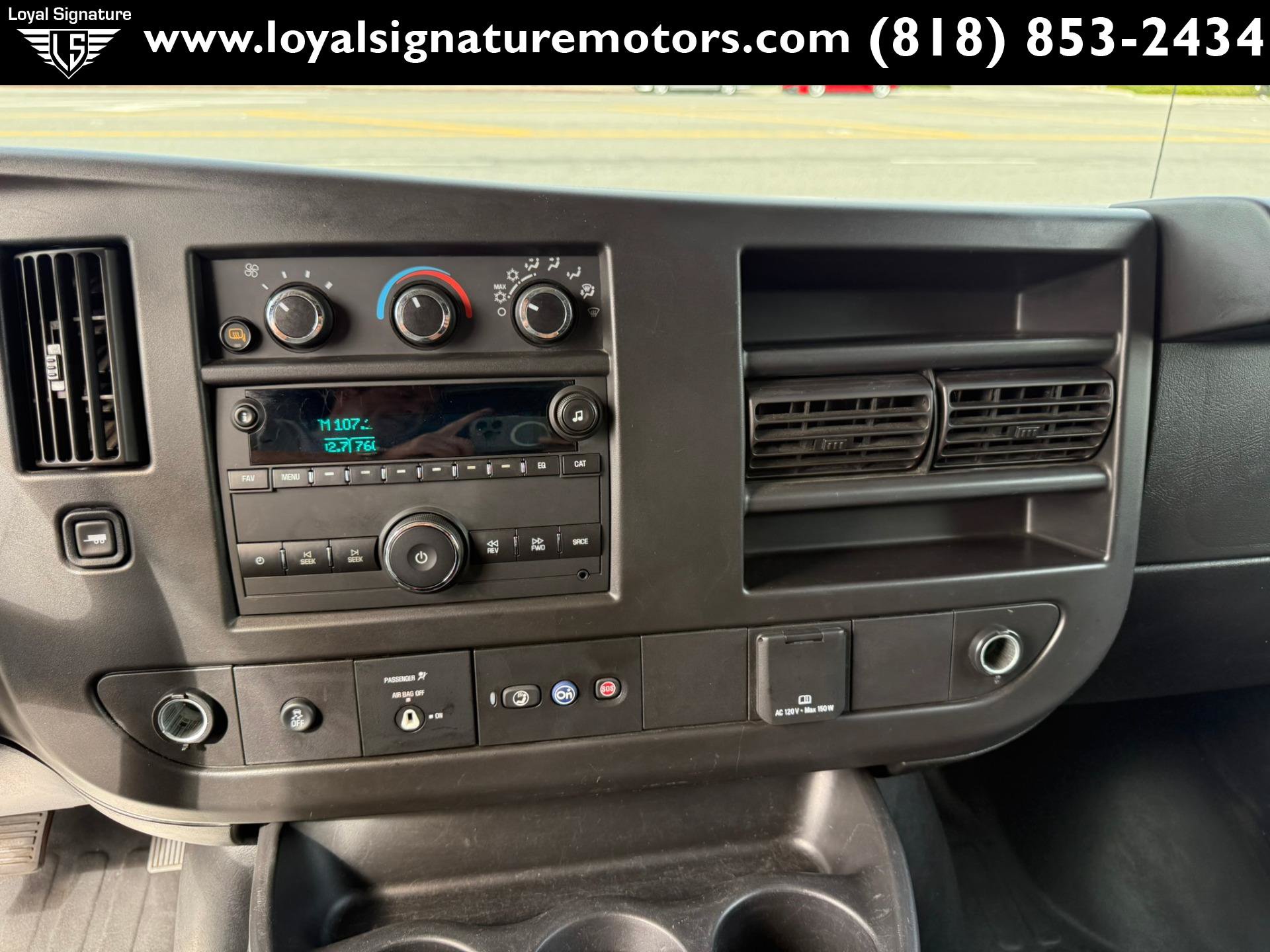 Used 2022 Chevrolet Express 2500 w/ Driver Convenience Package RWD image 29