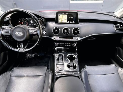 Used 2019 Kia Stinger Premium image 14