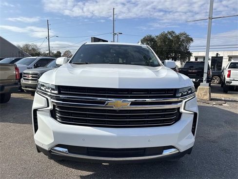 Used 2023 Chevrolet Tahoe LT w/ Luxury Package image 2