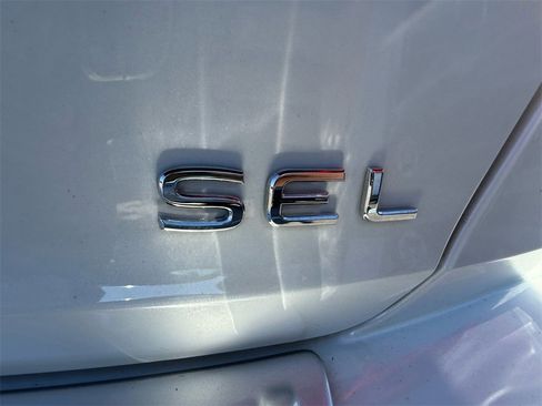 Certified 2025 Volkswagen Jetta SEL image 14