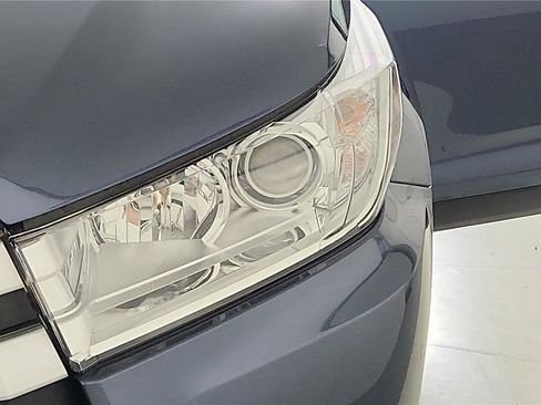 Used 2019 Toyota Highlander XLE image 31