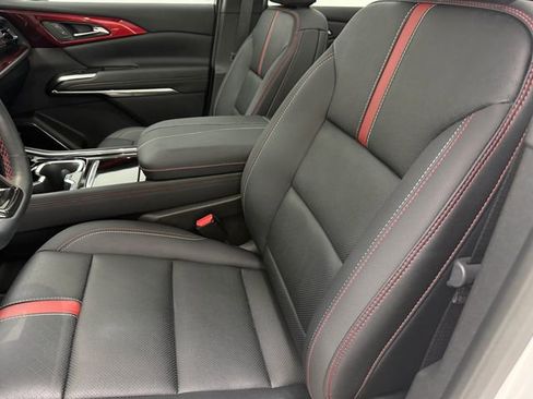 Used 2025 Chevrolet Traverse RS w/ LPO, Floor Liner Package FWD image 25