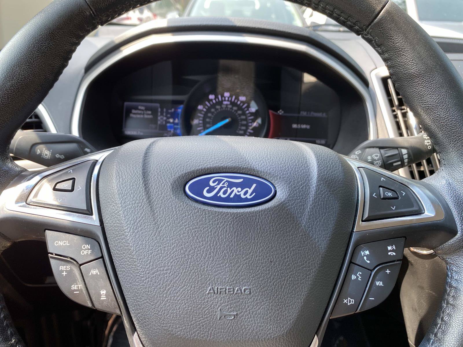 Used 2020 Ford Edge SEL w/ Cargo Accessory Package FWD image 16