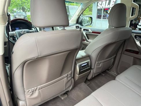 Used 2019 Lexus GX 460 Premium AWD/4WD image 39