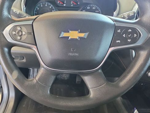 Used 2018 Chevrolet Traverse LS FWD image 18