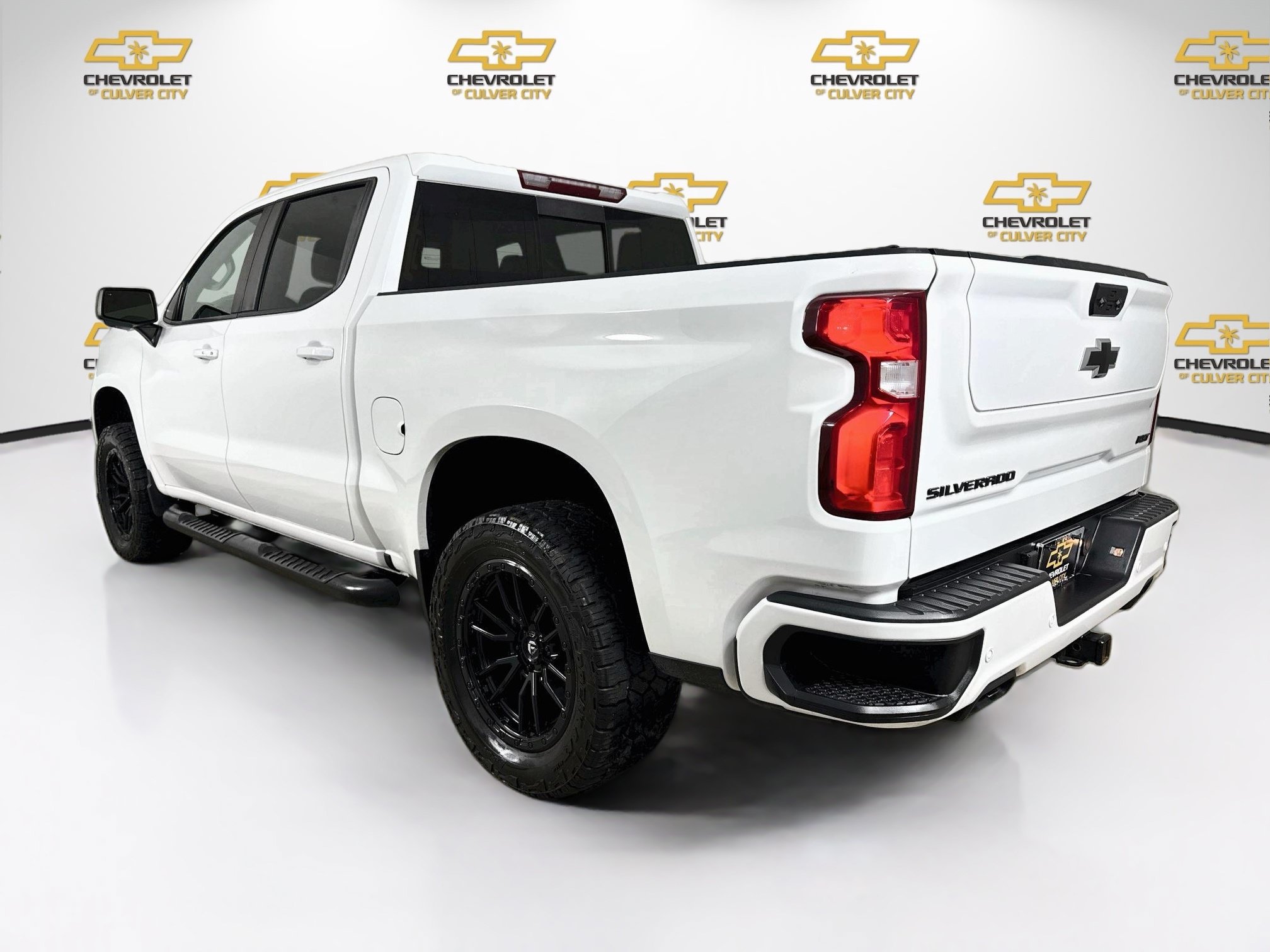 Used 2024 Chevrolet Silverado 1500 RST AWD/4WD image 6