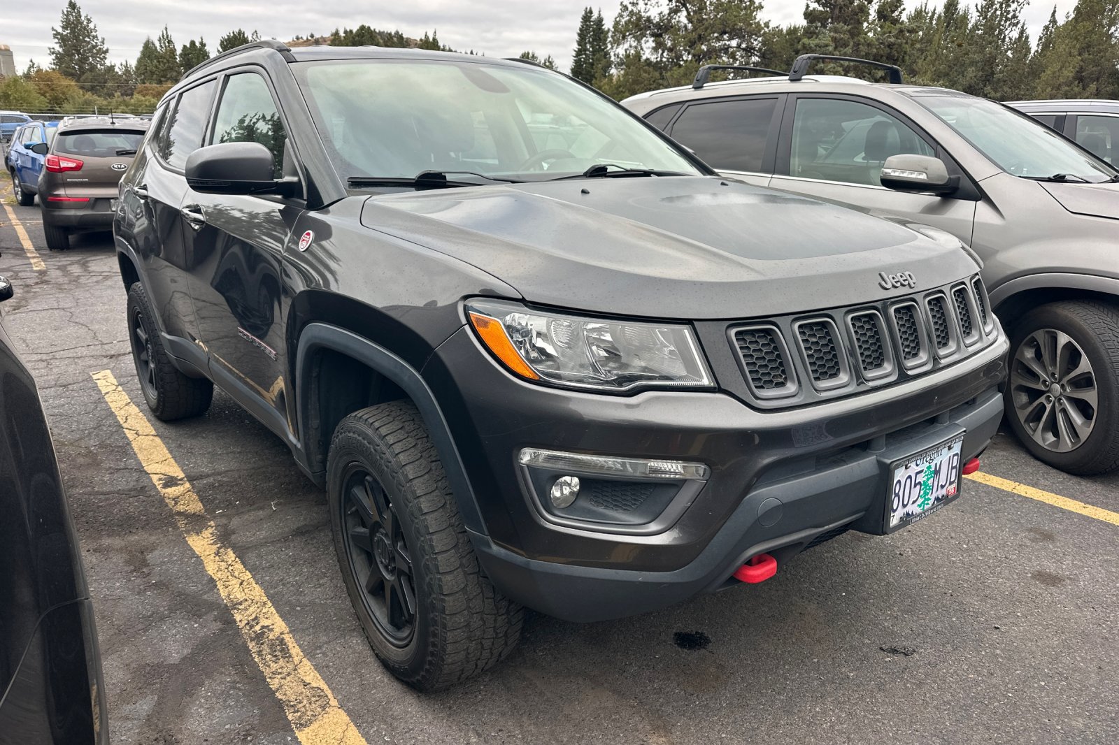 Used 2017 Jeep Compass Trailhawk AWD/4WD image 2
