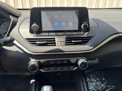Used 2021 Nissan Altima 2.5 S FWD image 21
