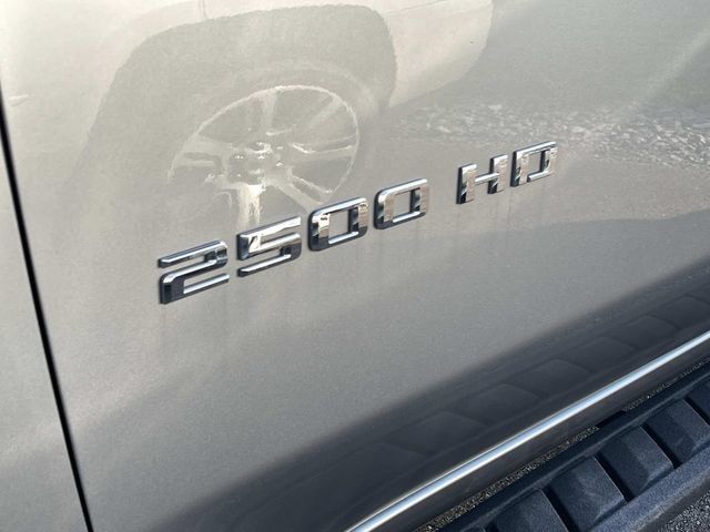 Used 2025 Chevrolet Silverado 2500 LT w/ Safety Package AWD/4WD image 11
