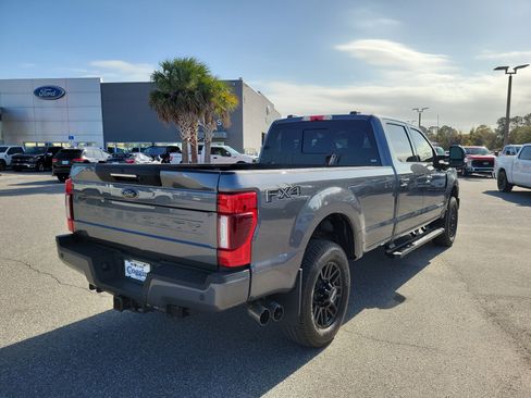 Certified 2022 Ford F350 Lariat w/ Black Appearance Package image 3
