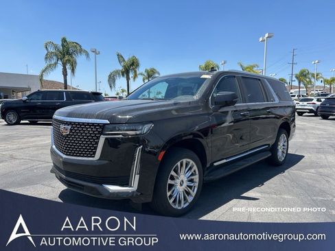 Used 2022 Cadillac Escalade ESV Premium Luxury RWD image 1