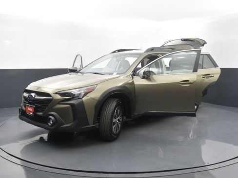 Used 2024 Subaru Outback Premium image 35