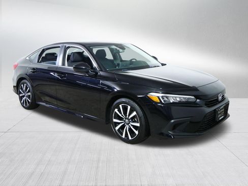 Used 2024 Honda Civic EX image 1