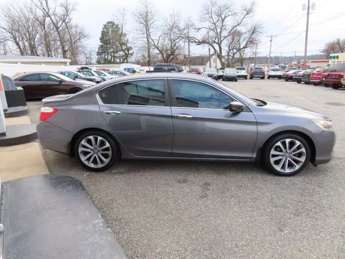 Used 2014 Honda Accord Sport image 4