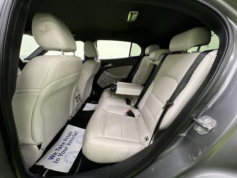 Used 2019 Mercedes-Benz GLA 250 4MATIC image 24