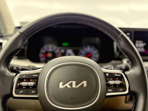 Used 2022 Kia Sorento S w/ Panoramic Sunroof Package FWD image 35