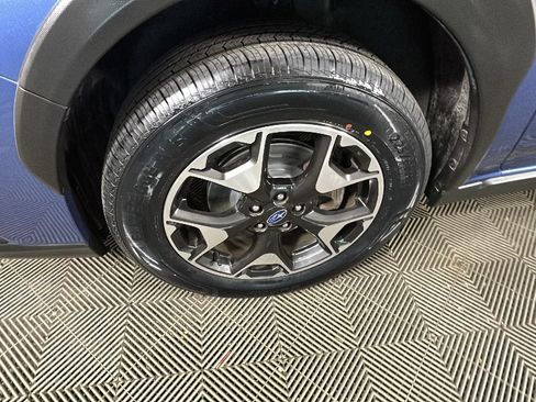 Used 2020 Subaru Crosstrek 2.0i AWD/4WD image 11