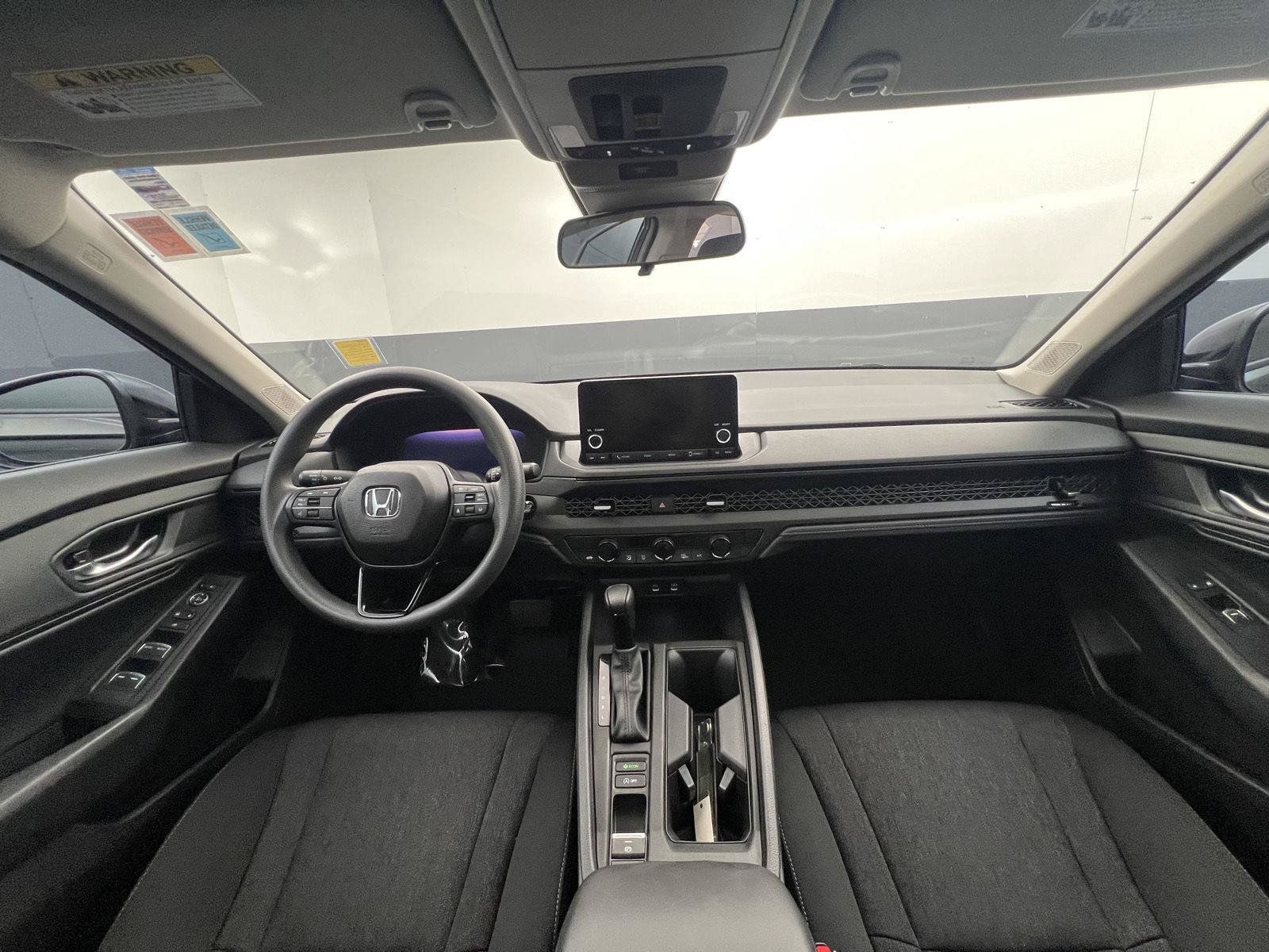 Certified 2025 Honda Accord SE image 18