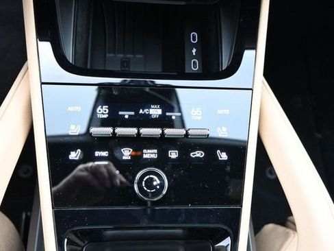 New 2026 Porsche Cayenne E-Hybrid Coupe image 16