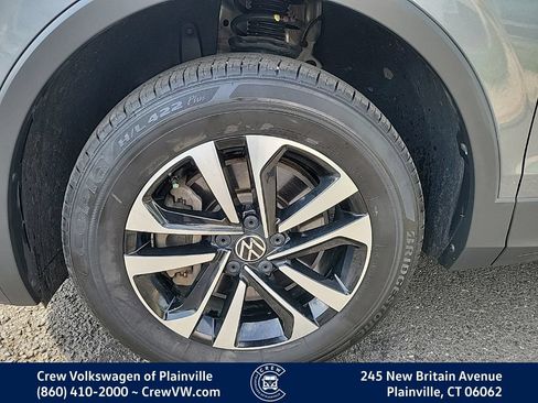 Used 2024 Volkswagen Tiguan S AWD/4WD image 17