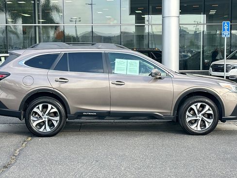 Used 2021 Subaru Outback Limited w/ Popular Package #2 image 3