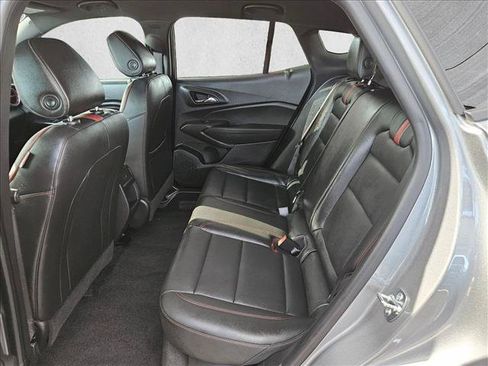 Used 2025 Chevrolet Trax RS w/ Driver Confidence Package FWD image 16