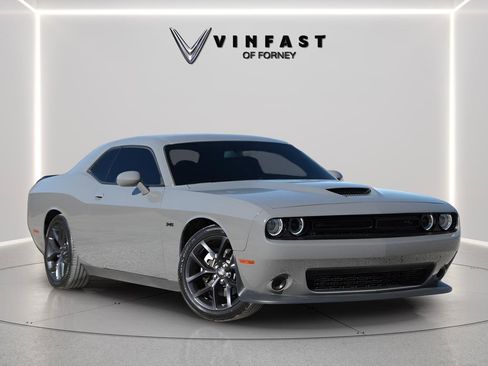 Used 2023 Dodge Challenger R/T w/ Blacktop Package image 4