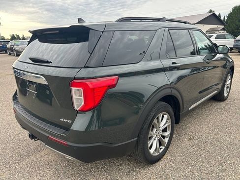 Used 2024 Ford Explorer XLT w/ Equipment Group 202A AWD/4WD image 7