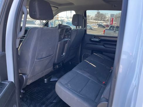 Used 2024 Chevrolet Silverado 2500 LT w/ Convenience Package image 23