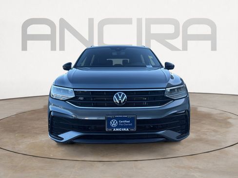 Certified 2024 Volkswagen Tiguan SE R-Line image 5