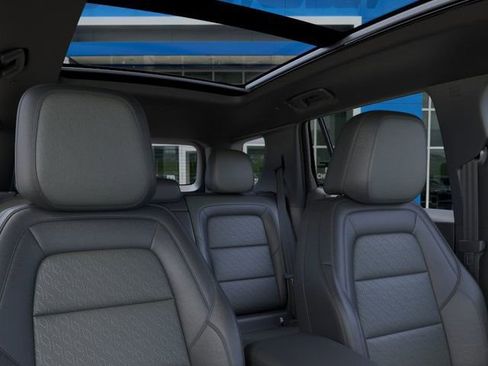 New 2026 Chevrolet Equinox LT w/ Convenience Package II image 24