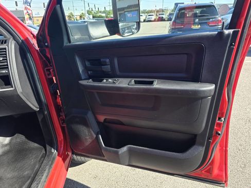 Used 2017 RAM 3500 Tradesman RWD image 38