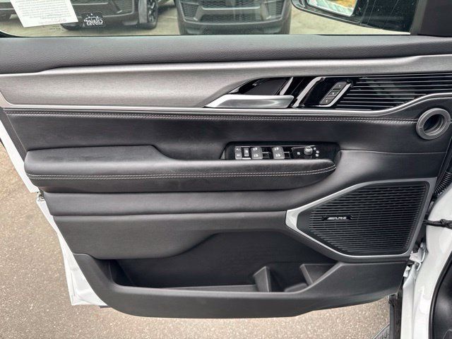 New 2026 Jeep Grand Wagoneer Limited AWD/4WD image 9