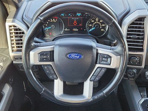 Used 2019 Ford F150 Platinum w/ Equipment Group 701A Luxury AWD/4WD image 18