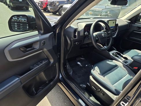 Used 2023 Ford Bronco Sport Outer Banks w/ Tech Package AWD/4WD image 19