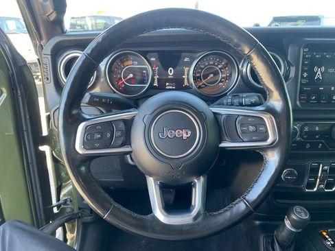 Used 2021 Jeep Wrangler Unlimited Sahara AWD/4WD image 16