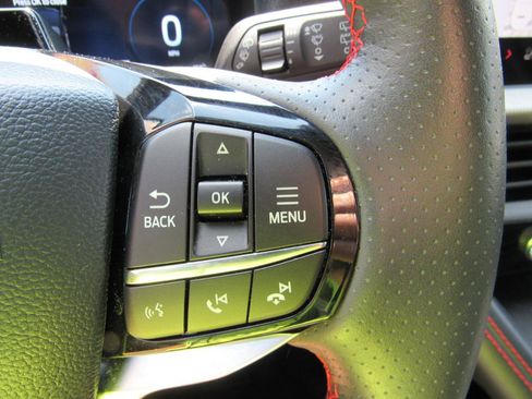 Used 2025 Ford Explorer ST-Line AWD/4WD image 23